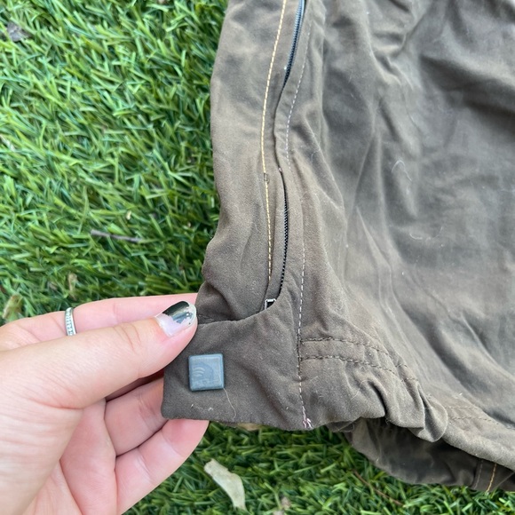 Mountain Hardwear Convertible Pants Cargo Size
8 - Picture 2 of 9